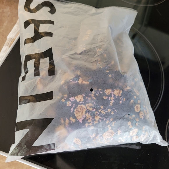 Shein dress - Picture 3 of 3